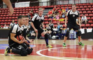 Sicher gefangen: Luca van Noppen, Simon Zielke, Robin Schnippering und Jonas Winkhaus (von links) im Auftaktmatch mit Spanien. (Foto ETBF/FTBI)